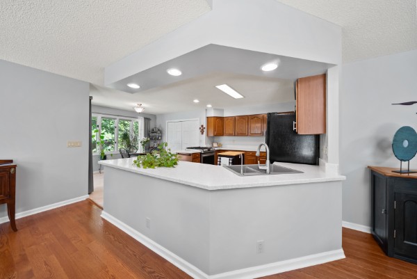 45 Markham Terrace — Photo 11
